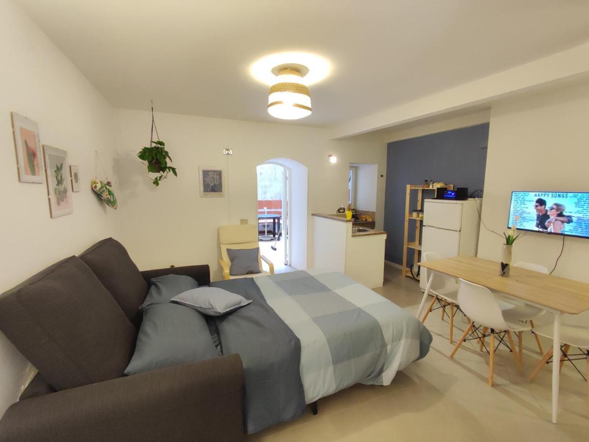Apartmán Loft Con Cortiletto - 100 Meters From The Beach Cefalù Exteriér fotografie